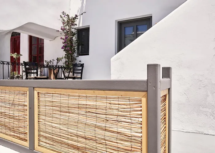 Πανσιόν Maison By Monocle